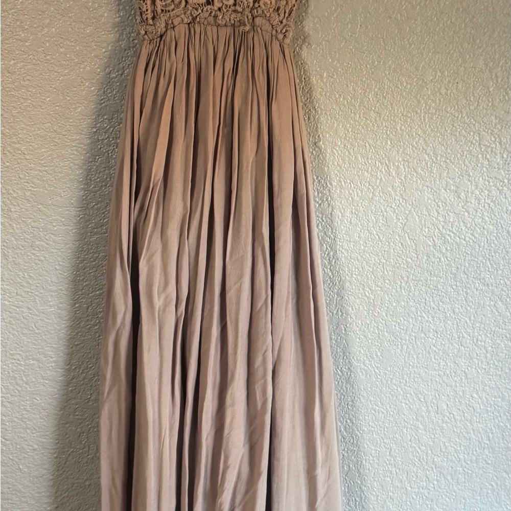 Miss Avenue Lace Bodice Formal Gown • Mauve/Taupe • Size Small • V‑Neck Chiffon - Picture 3 of 6